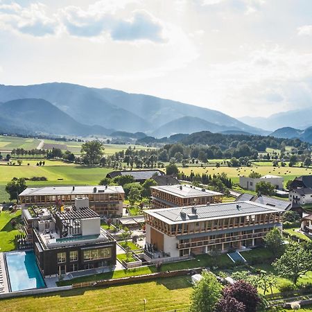 Falkensteiner Hotel Kronplatz - The Leading Hotels Of The World (Adults Only) Riscone Esterno foto The campus of the University of Applied Sciences Kufstein