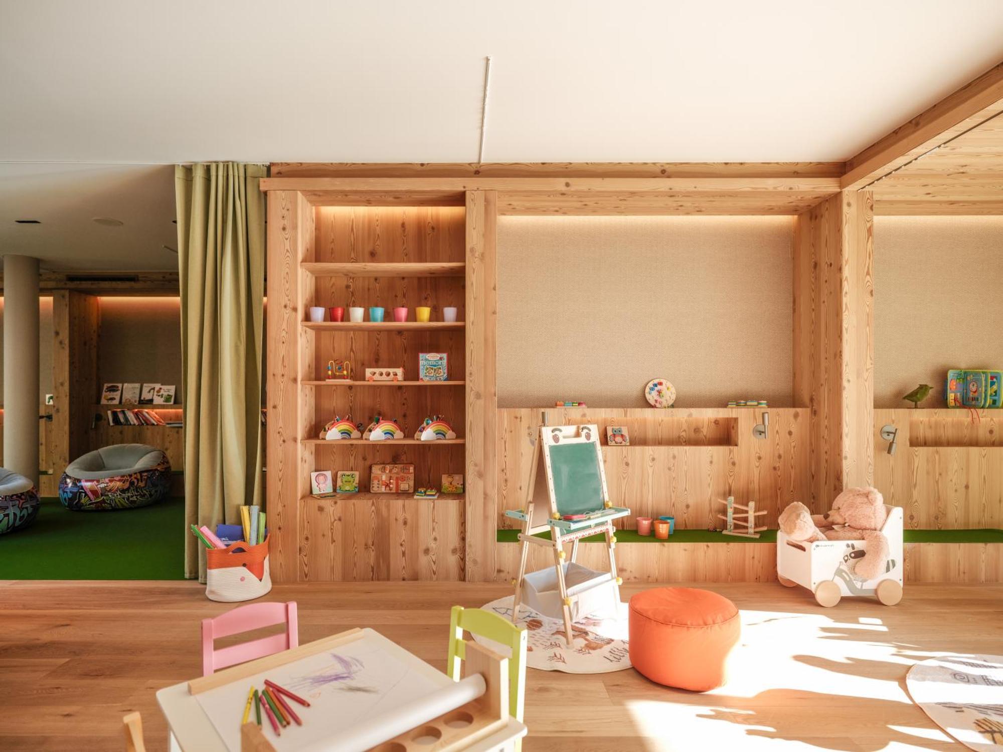 Falkensteiner Hotel Kronplatz - The Leading Hotels Of The World (Adults Only) Riscone Esterno foto The nursery